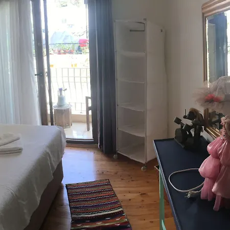 Panzió Smyrna 3*