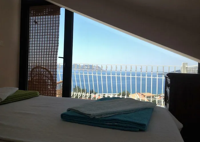 Bed & Breakfast Smyrna 3*